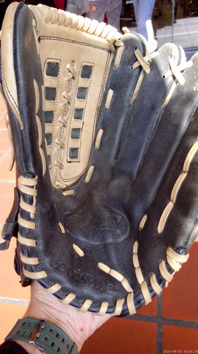 Guante De Ball Louisville Slugger Tps De 14 Pulgadas (Usado)