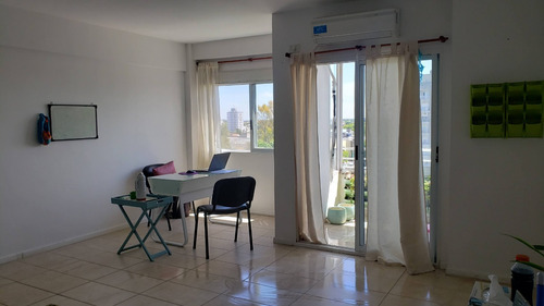 Alquiler De Consultorio En Caseros Apto Profesional Modulo Psicologia Abogacia Contadora