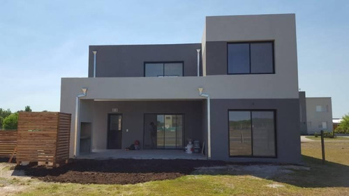 Imagen 3 de 9 de Susana Aravena Propiedades - Casa En Venta En Santa Guadalupe