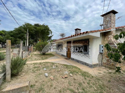 Imagen 14 de 16 de Venta Chalet Casa Al Frente Y Apto Al Fondo En Salinas Sur A 2 C/ De Ruta. Inmobiliaria Atlántida