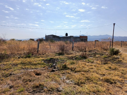 En San Juanito Itzicuaro, Morelia Michoacán. 4 Terrenos En Venta. 