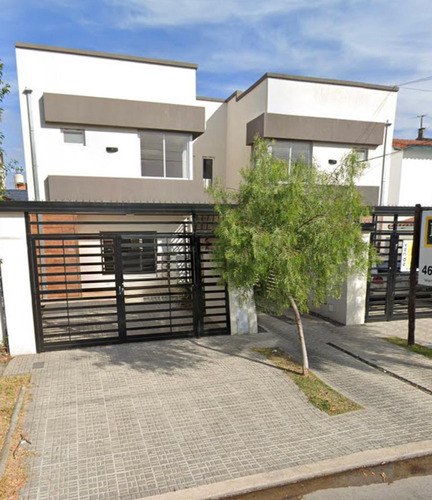 Duplex En Condominio Al Frente 4 Ambientes  3 Dormitorios  2 Baños  Ituzaingó  Norte Villa Ariza