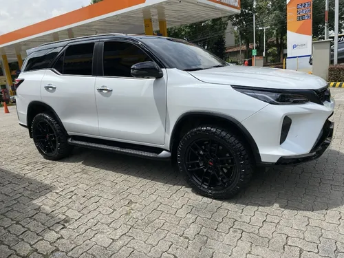 Toyota Fortuner 2.8 Srv Diesel