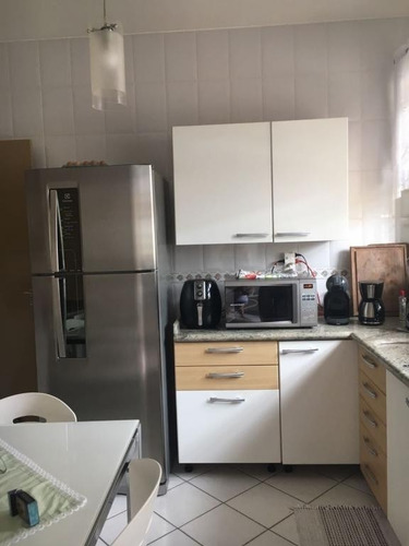 Imagem 14 de 18 de Casa No Glória Com 4 Quartos Para Venda, 194 M² - Lg5029