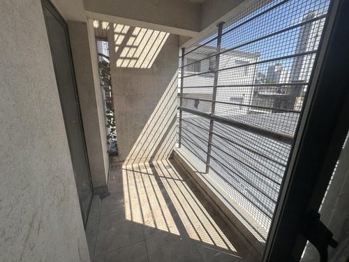 Semipiso Con Cochera En Venta - 2 Dormitorios