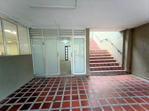 Local En Arriendo Ubicado En Rionegro Sector Centro (21855).