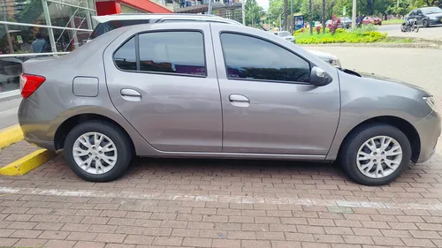 Renault Logan 1.6