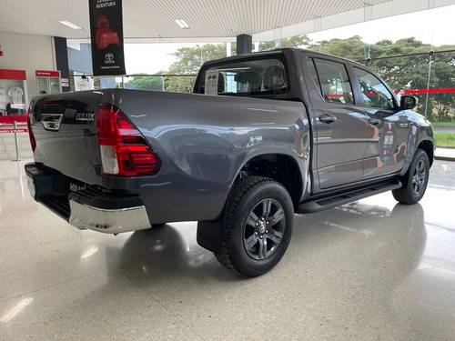 Disponible/inmediata/hilux Mec/2.4cc/2027/diesel/gris Oscura