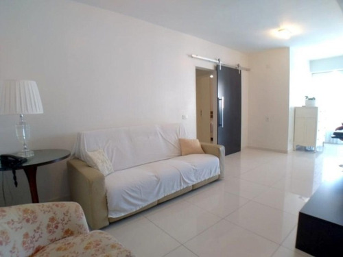 Imagem 5 de 11 de Flat - 2 Dormitórios - Praia Das Pitangueiras - Guarujá-sp - Fl0040 - 34711629