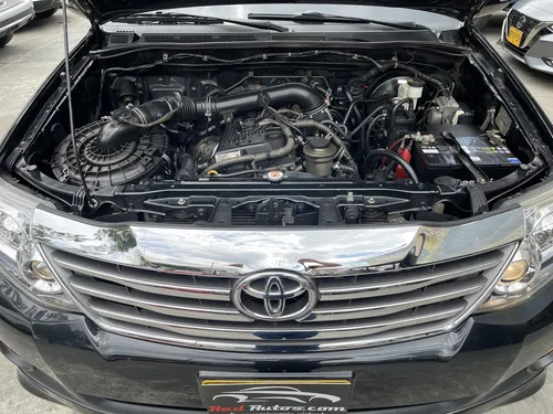Toyota Fortuner 2.7L AT 2700CC 4X2
