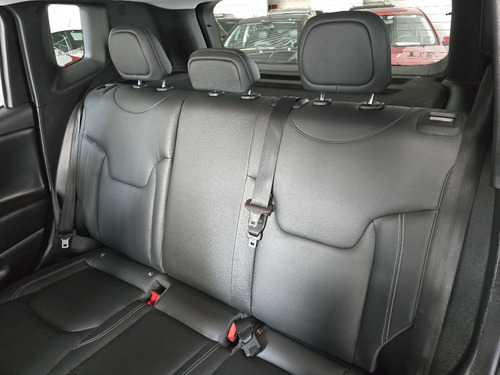 Jeep Renegade 1.8 16V FLEX LONGITUDE 4P AUTOMÁTICO