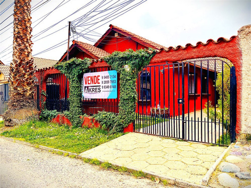 Casa En Venta De 4 Dorm. Portal De La Viña, Peñalolén