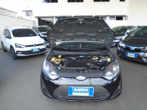 Ford Fiesta 1.0 Rocam Hatch 8v