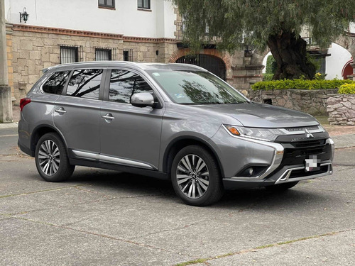 Imagen 2 de 11 de Mitsubishi Outlander 2.4 Limited Cvt 2019 $447,000