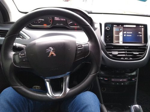 Imagen 12 de 15 de Peugeot 208 2013 1.6 Feline Pack Cuir