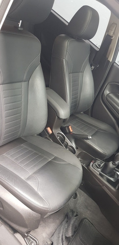 Ford Fiesta Kinetic Design 1.6 Titanium 120cv 2015