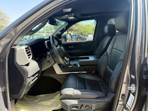Toyota Tundra 5.7 Limited 4x4 At