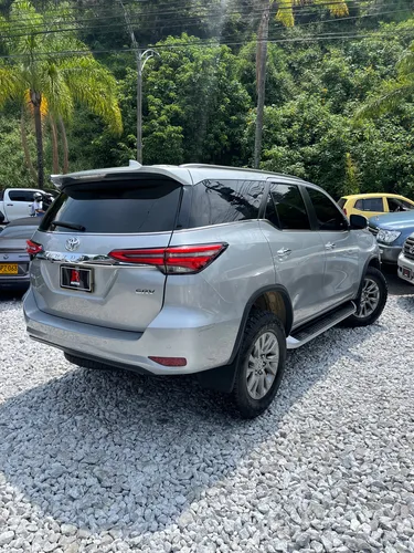 Toyota Fortuner 2.8l