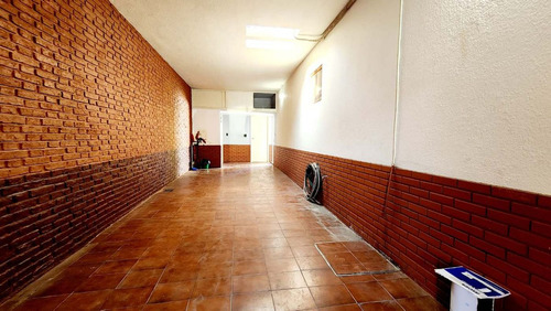 Casa 4 Amb Cochera Pileta Castelar Norte Permuta