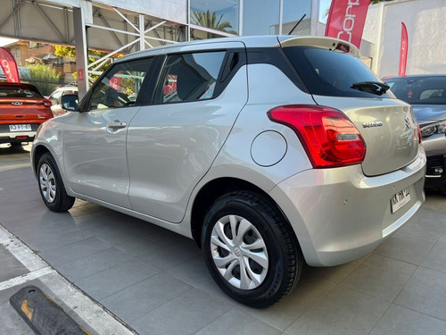 Imagen 7 de 15 de Suzuki Swift Gl 1.2 5mt