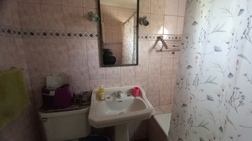 Casa Tradicional En Barrio Residencial De Suárez Mujica