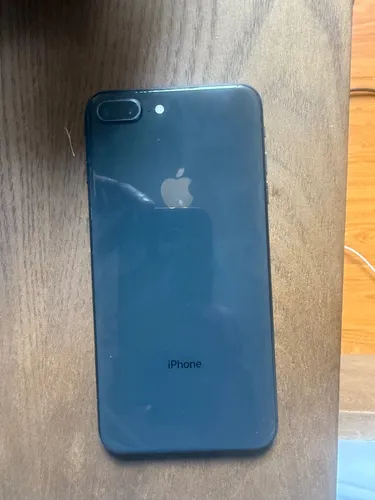 iPhone 8plus (Usado)