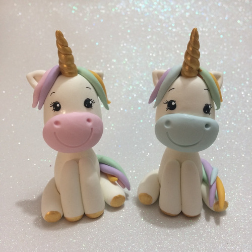 Imagen 1 de 4 de Unicornio En Porcelana Fría Adorno Para Torta