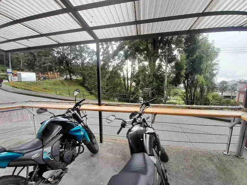 Local En Arriendo En Saenz - Manizales (279057838).