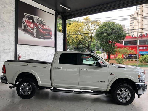 Imagem 6 de 8 de Dodge Ram 6.7 2500 Laramie 4x4 Cd I6 Turbo Diesel 4p