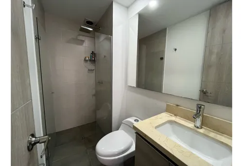 Apto Loma De Los Mesa 97.5 Mt2 3 Alcobas Piso Alto Sin Poniente