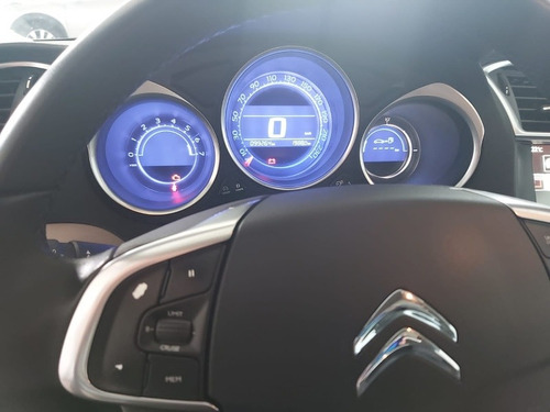 Imagen 10 de 15 de Citroën C4 Lounge 2018 1.6 Thp 165 Feel Pack 10 Años