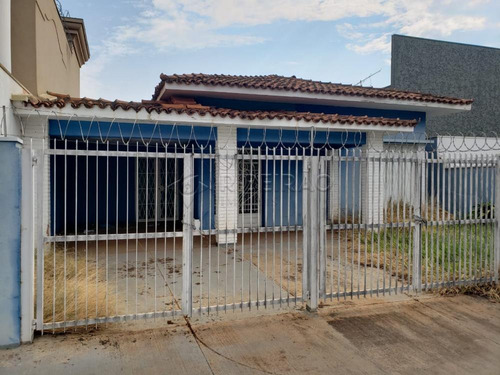 Imagem 2 de 3 de Casas - Ref: V4730