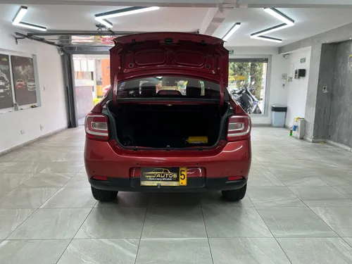 Renault Logan Intens Mt 2023
