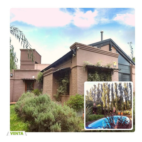Imagen 1 de 12 de Casa Quinta En Gualeguaychú, Zona Urquiza Al Oeste.