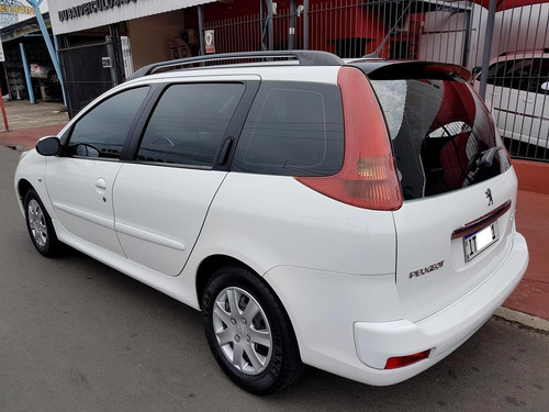 Peugeot 207 1.4 Xr Sw 8v Flex 4p Manual