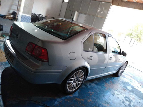 Volkswagen Bora 1.8 Highline T 180cv 2011