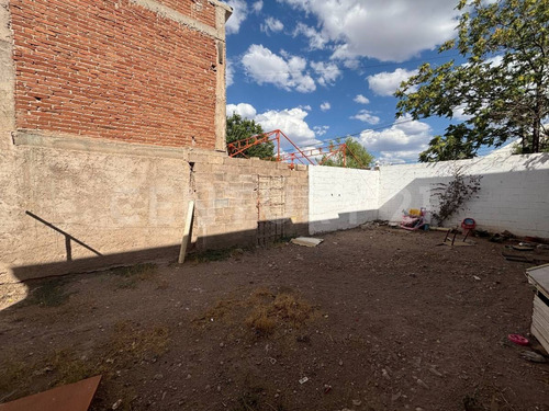 Casa En Venta En Colonia Revolución