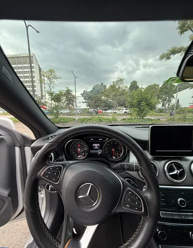 Mercedes-Benz Clase CLA 1.6 Essential