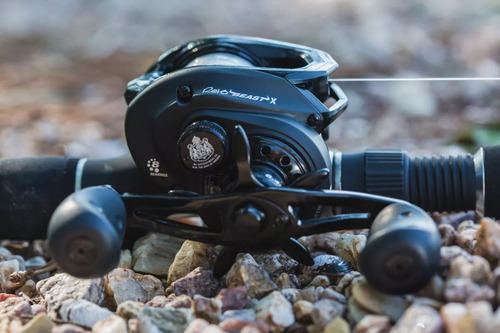 Carretilha Abu Garcia Revo Beast X - 8 Rolamentos -drag:11kg Lado Da Manivela Esquerda