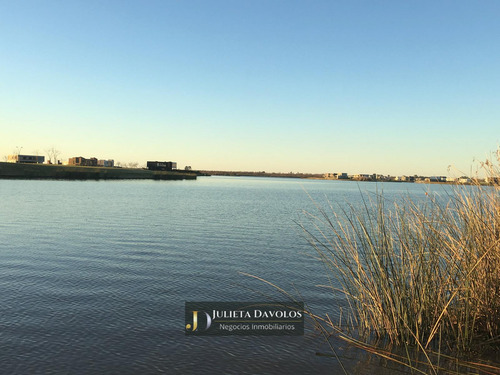 Casa En Venta 5 Ambientes Puertos Del Lago Barrio Riberas-escobar-maschwitz
