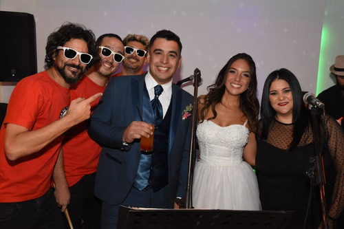 Show Musical Banda De Covers En Vivo (cumbia + Fiesta)