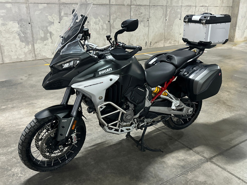Ducati Multistrada V4 S 1200cc 14,000 Km Año:2022
