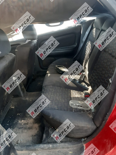 Mazda Artis Hatchback En Desarme