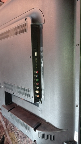 Imagen 8 de 9 de Televisor Rca 42 Led42c45rq Nuevo Pantalla Partida