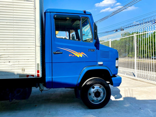 Mercedes-benz 710 710 Plus 2p (diesel)