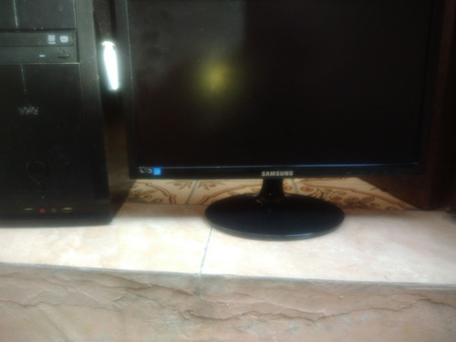 Computador Cce (desktop) Com Monitor Samsung 18,5 Usado