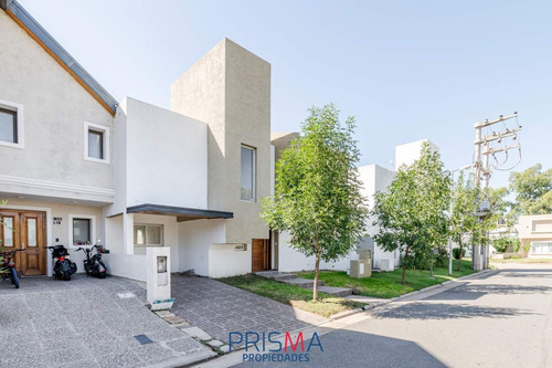 Imagen 17 de 17 de Casa A Estrenar. Claros Del Bosque. 175 M2 Cub. 3 Dorm