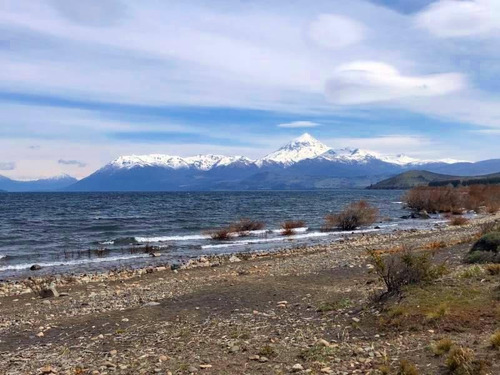 Imagen 1 de 4 de Venta Esplendido Lote 573 M2 Con Vistas Al Lago Huechulafquen Frente Al Lago