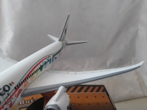 Aeroméxico Avión A Escala