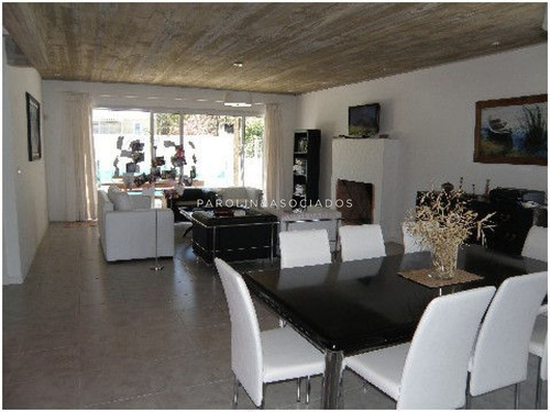 Imagen 3 de 28 de Venta De Casa De 3 Dormitorios En La Barra Punta Del Este